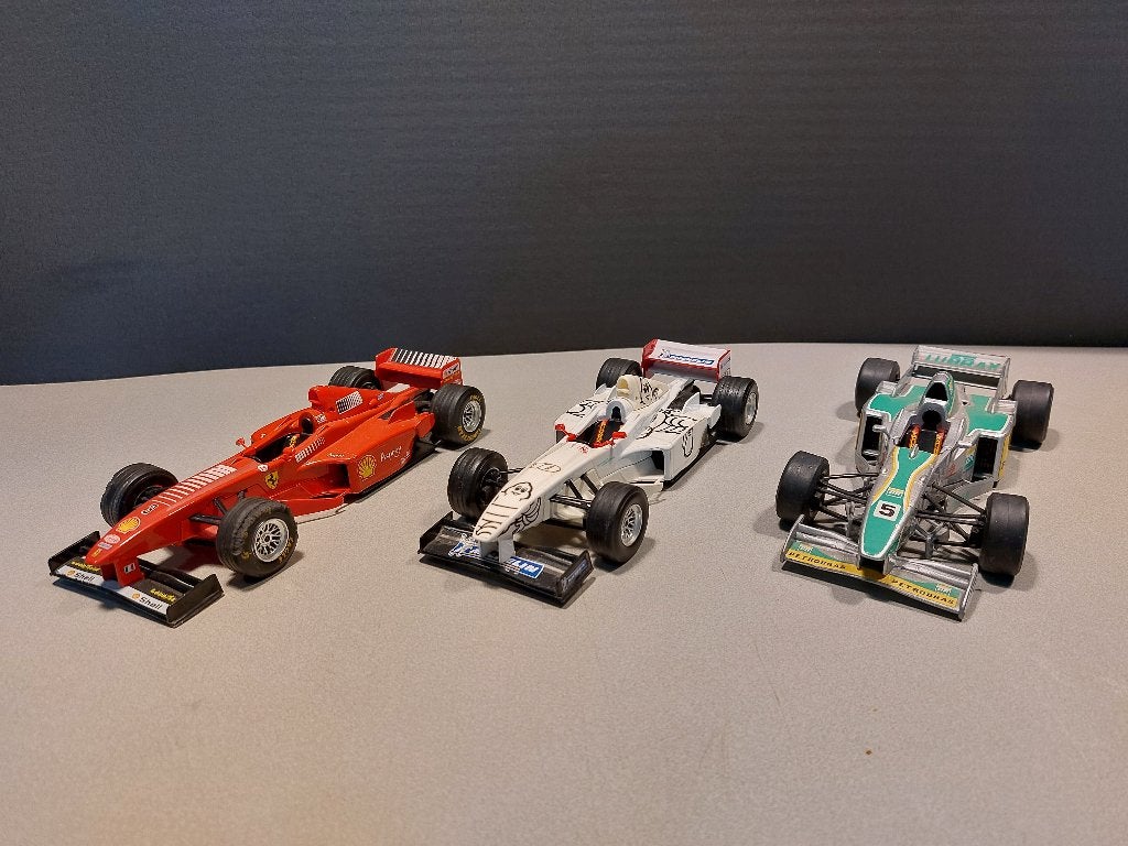 Bburago Formula 1 Collection - Ferrari - Michelin - Burago, Ophalen of Verzenden, Auto, Bburago