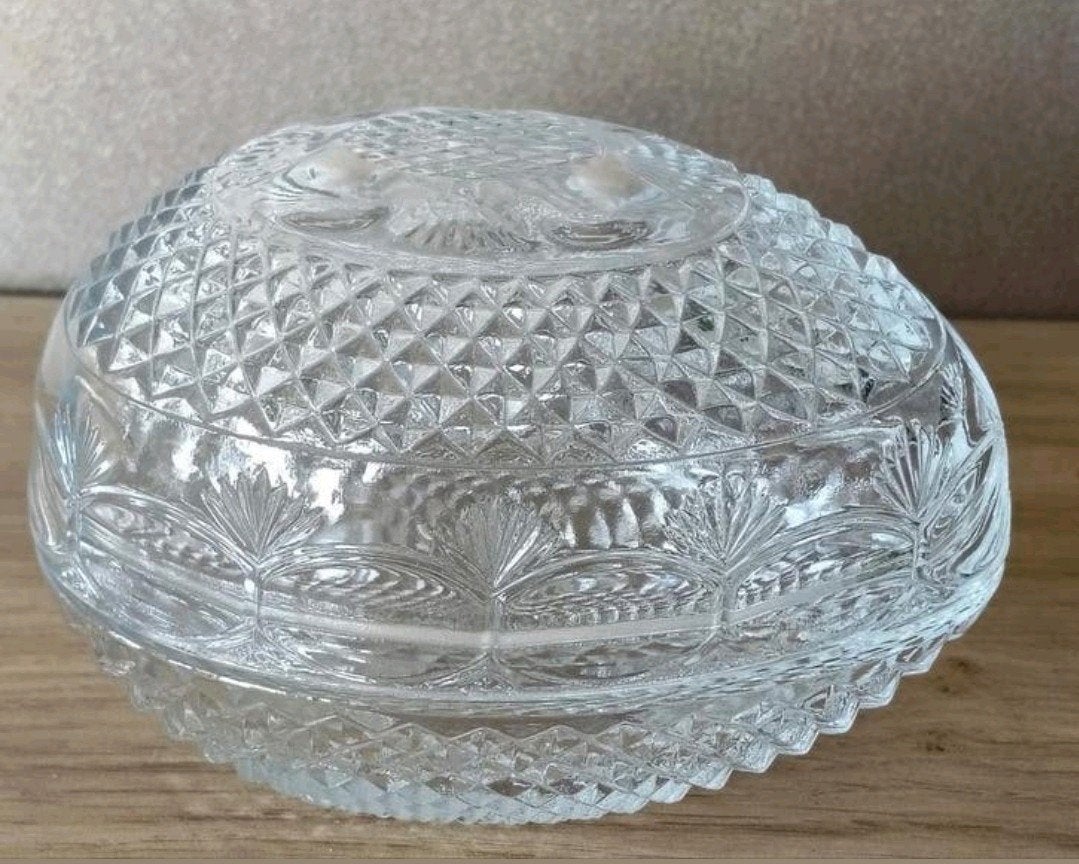 Vintage Avon glazen schaaltje in de vorm van een ei-Persglas, Verzenden, Zo goed als nieuw, Overige typen