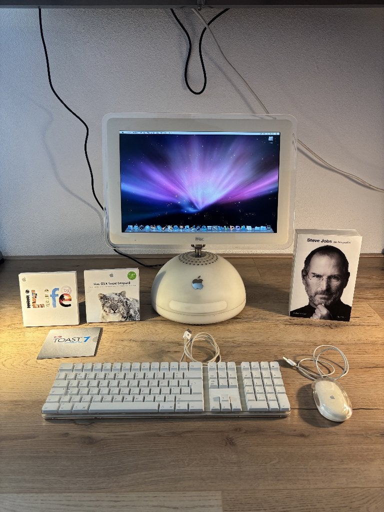Apple iMac G4 17” & Pro Mouse & Keyboard & discs & biografie, Ophalen