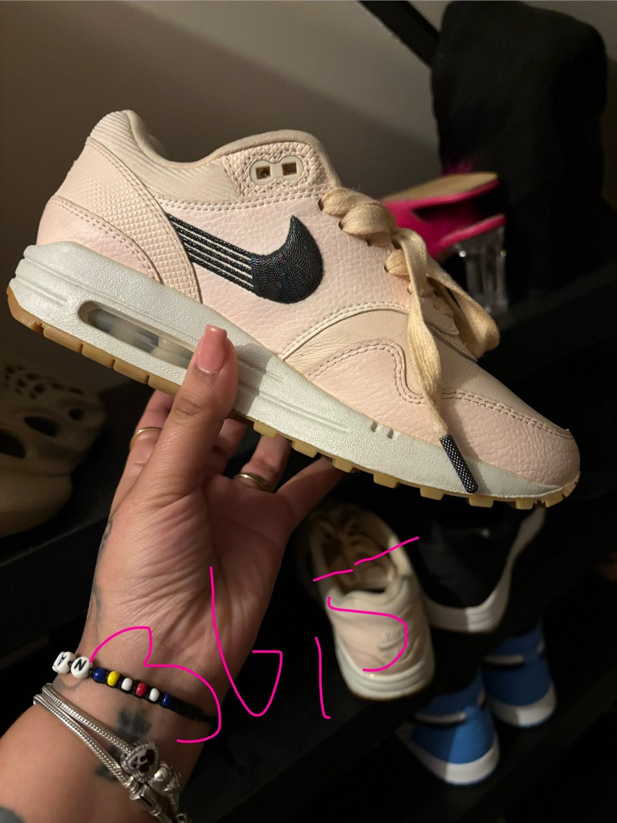 Nike Air Max 1  “Motion Swoosh” Guava Ice maat 36,5, Ophalen, Zo goed als nieuw, Sneakers of Gympen