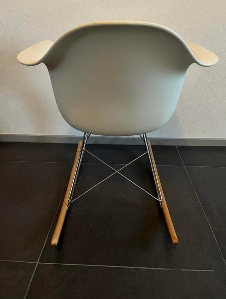 Eames RAR Schommelstoel look-a-like - Wit/Crème, Ophalen, Gebruikt, Wit, Eén