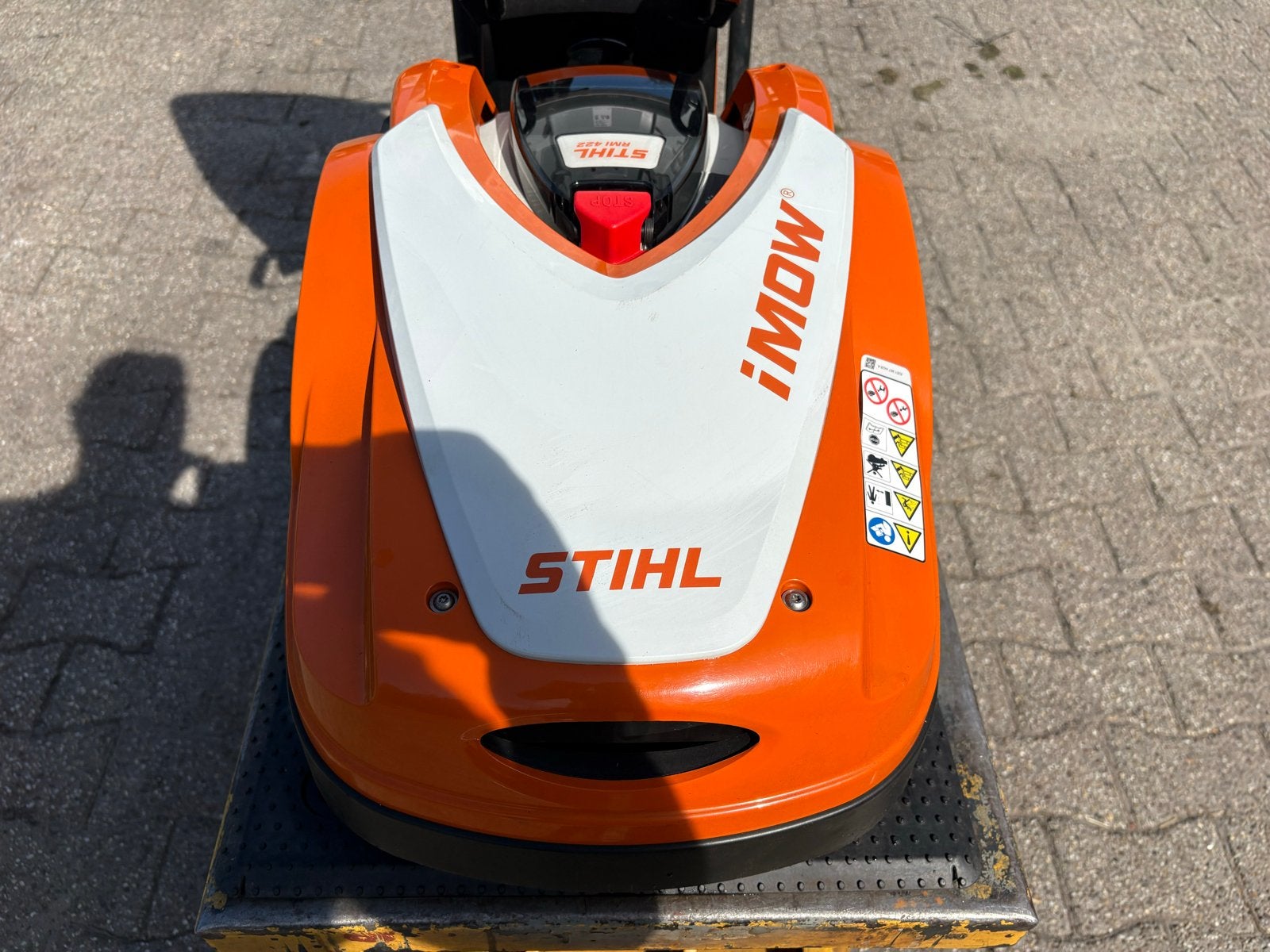 Stihl iMow RMI 422 Robotmaaier - Automower, Cirkelmaaier, Gebruikt, Minder dan 30 cm, Ophalen of Verzenden