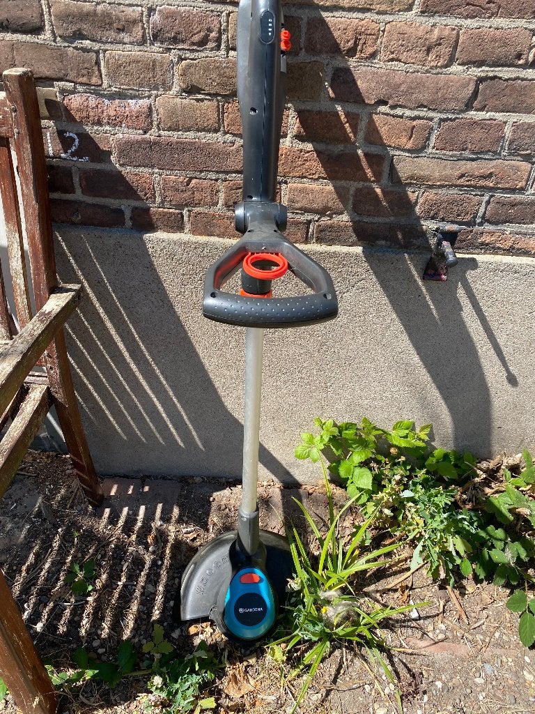 GARDENA Accutrimmer - Easycut 23/18V, Ophalen, Accu, Zo goed als nieuw, 10 tot 30 cm