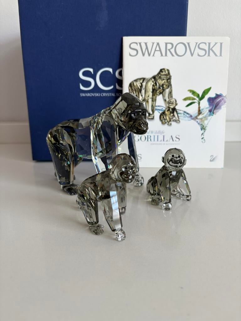 Swarovski gorilla met extra jong scs, Ophalen of Verzenden, Zo goed als nieuw, Figuurtje