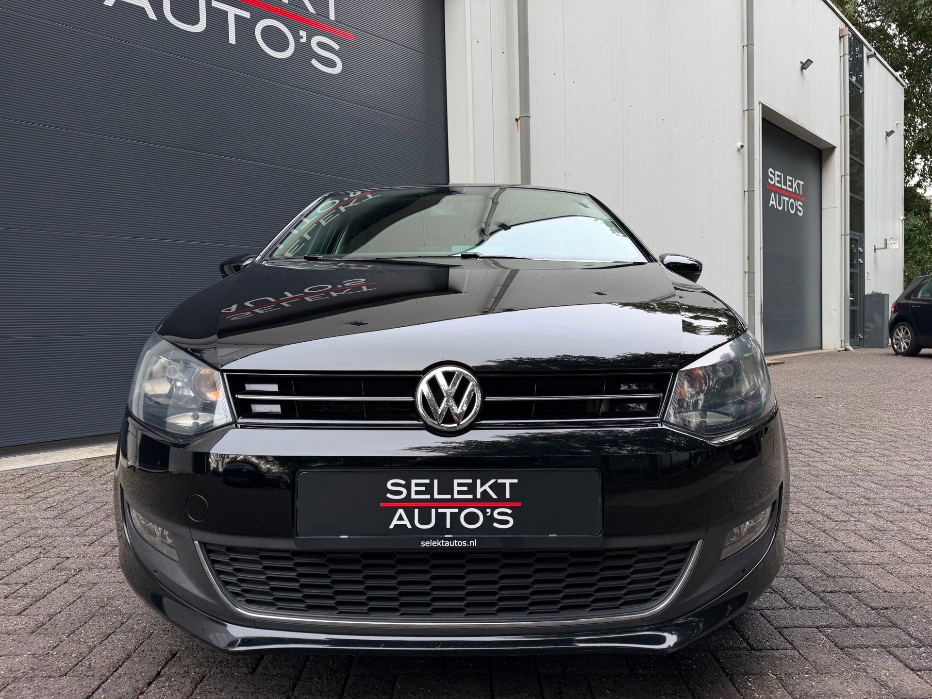 Volkswagen Polo 1.2 TSI Match 105 Pk Pano/Airco/Cruise/PDC/A, Voorwielaandrijving, Gebruikt, Zwart, Leder en Stof