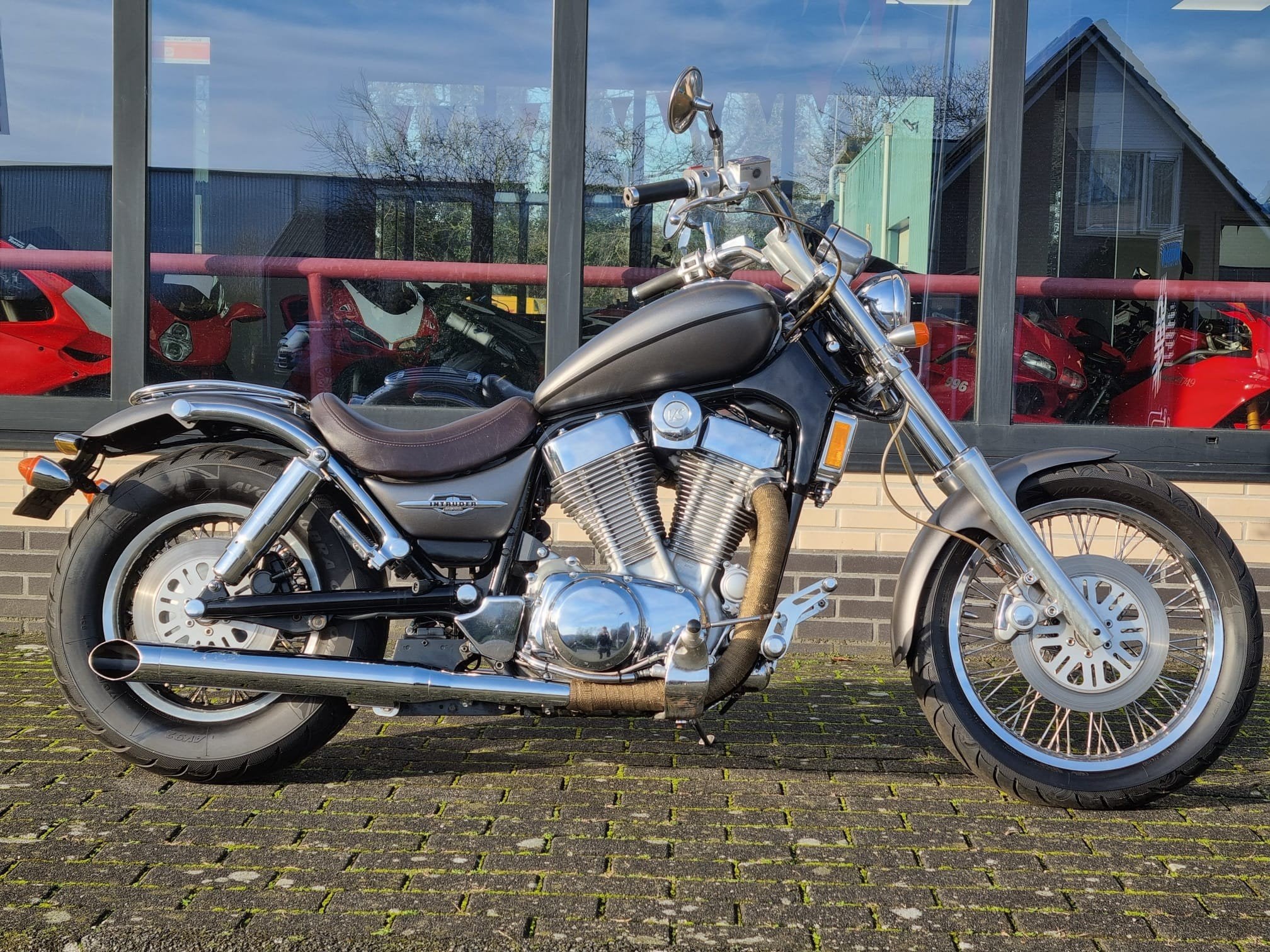 Suzuki VS 1400 GLP Intruder (bj 1987), Lange Dreef 12
4131NH  Vianen, NL, Chopper, Gebruikt, Klantenservice@suzuki.nl