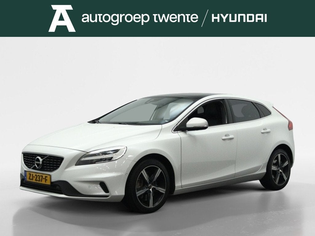 Volvo V40 1.5 T3 Polar+ Sport | Navigatie | StoelVerwarming