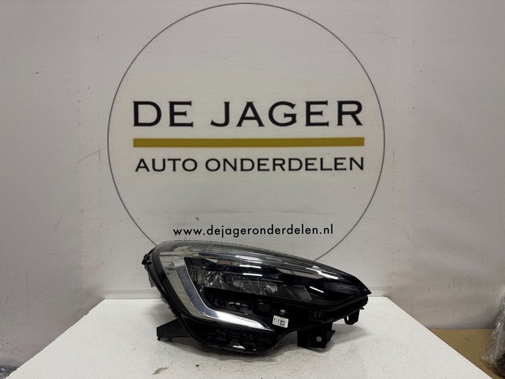 RENAULT CLIO V 5 KOPLAMP LED PURE VISION RECHTS 260100902R, Renault Group, Gebruikt, Contact.group@renault.com, Renault