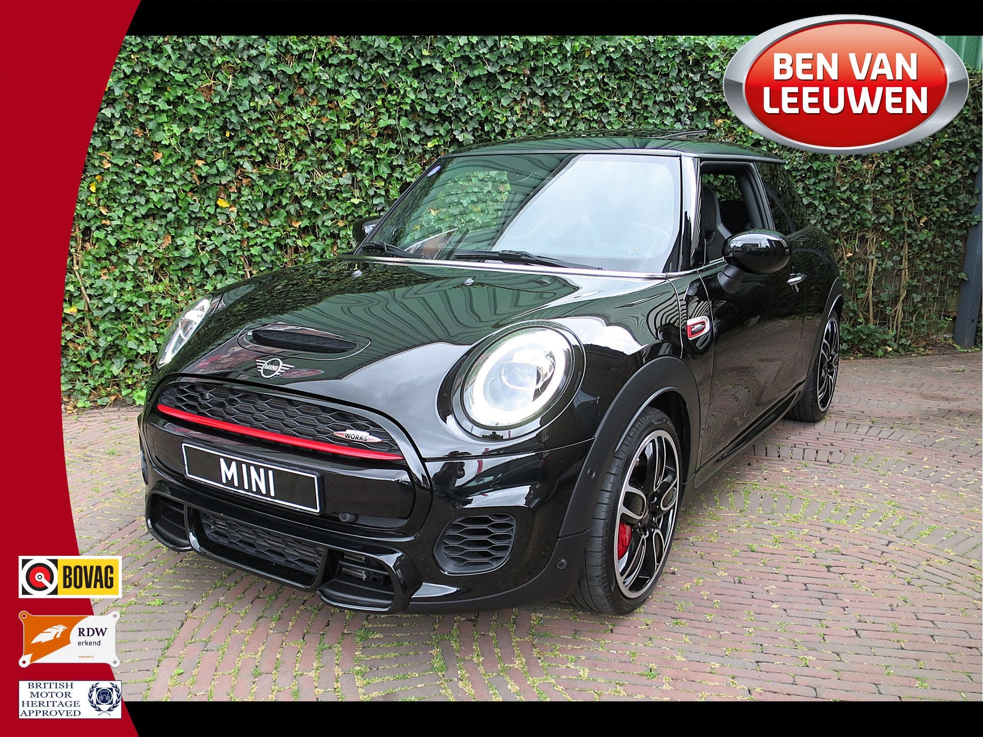 MINI John Cooper Works 2.0 Chili F56 LCI aut NL-auto, Pano,, 232 pk, 4 cilinders, 4 stoelen, Leder en Stof