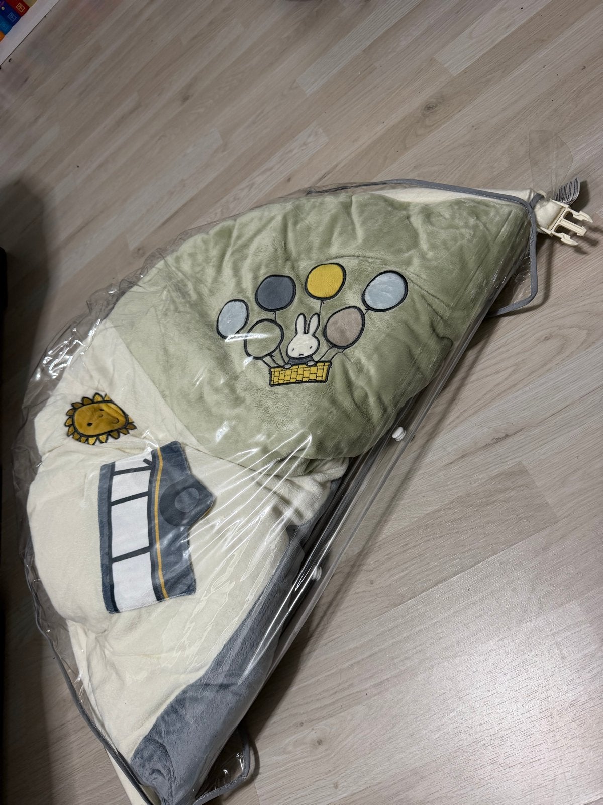 Baby dekbedovertrek met konijn en ballonnen, Jongetje of Meisje, Dekbedovertrek, Nieuw, Ophalen of Verzenden