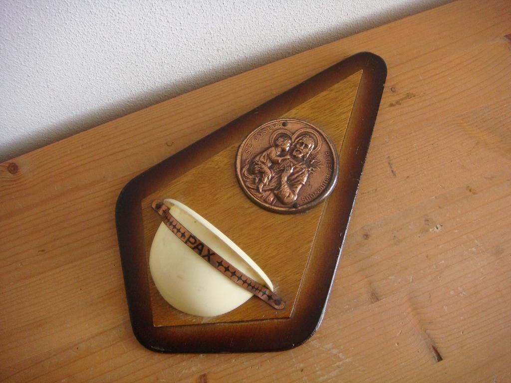 Ouderwets wijwater bakje, Verzamelen, Ophalen of Verzenden, Zo goed als nieuw, Overige typen, Christendom | Katholiek