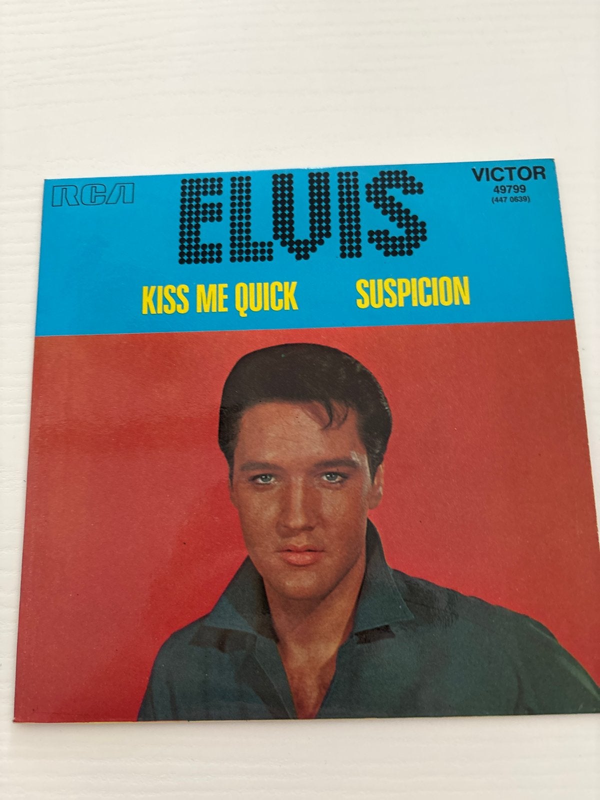 Elvis Presley - Kiss Me Quick / Suspicion (45 toeren), Ophalen of Verzenden, Zo goed als nieuw, Cd of Plaat