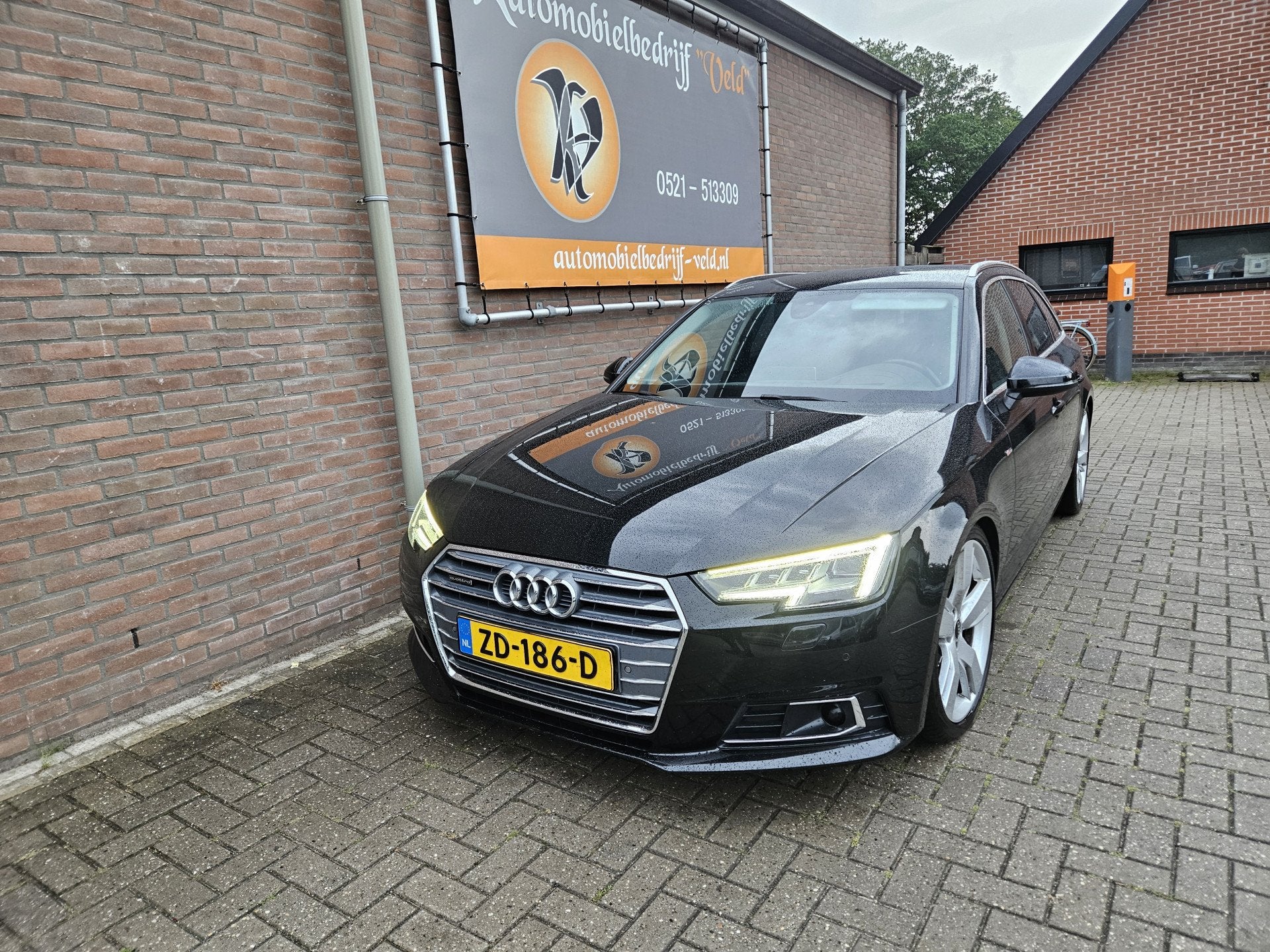 Audi A4 Avant 3.0 TDI quattro Design Pro Line Plus, Auto's, Automaat, Gebruikt, 197 €/maand, A4
