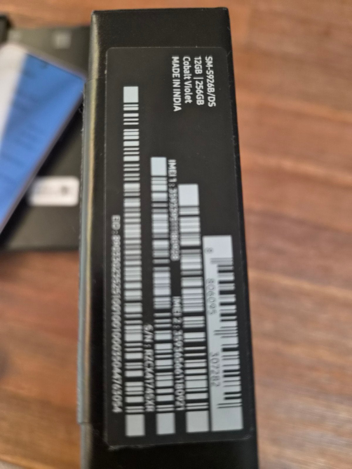 Foto 3 van Samsung Galaxy S24 PLUS 256GB Cobalt Violet - Zo goed als ni