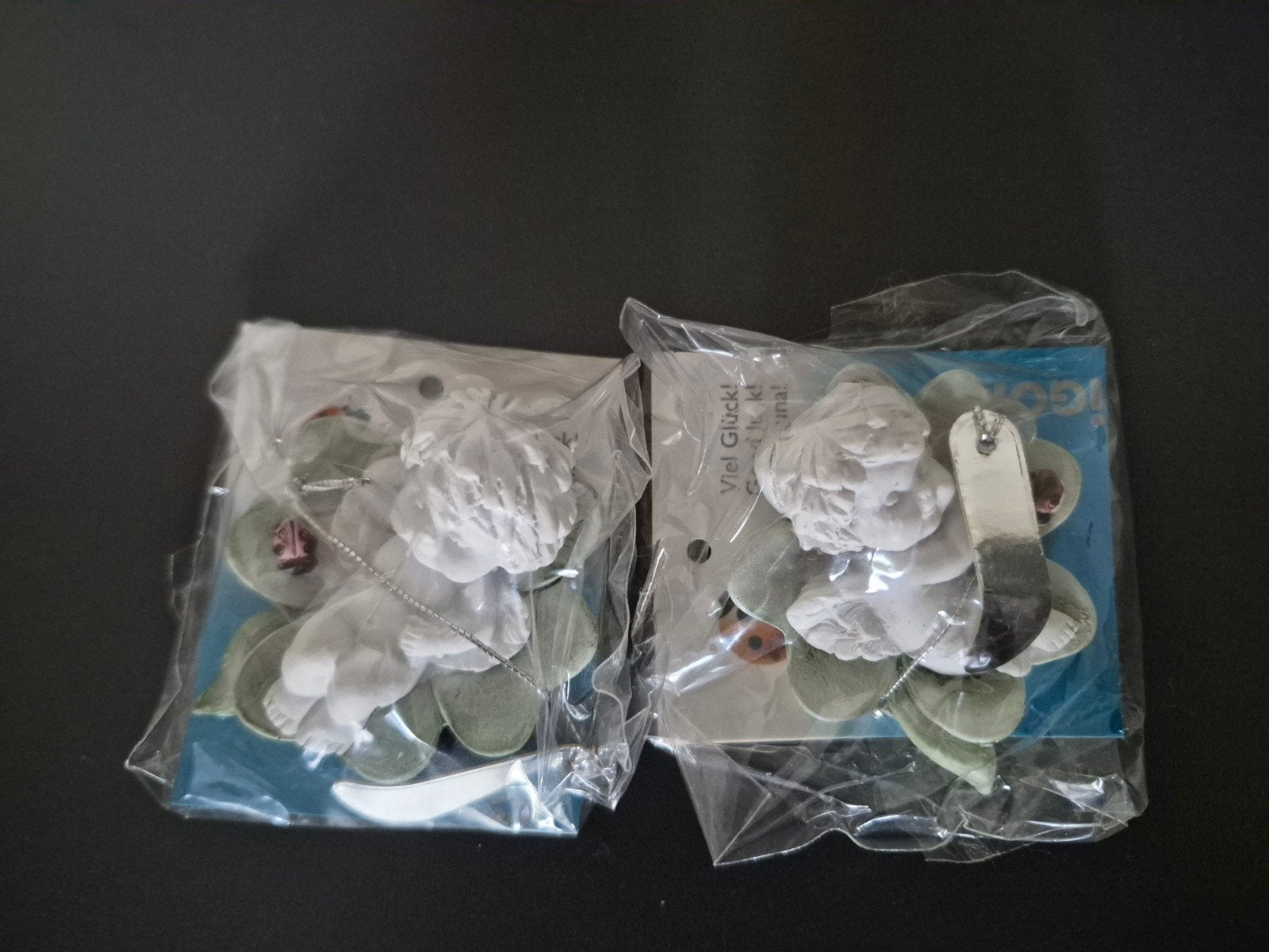 2 Nieuwe Engeltjes op Klavertje Vier - Geluksbrengers, Ophalen of Verzenden, Nieuw, Mens
