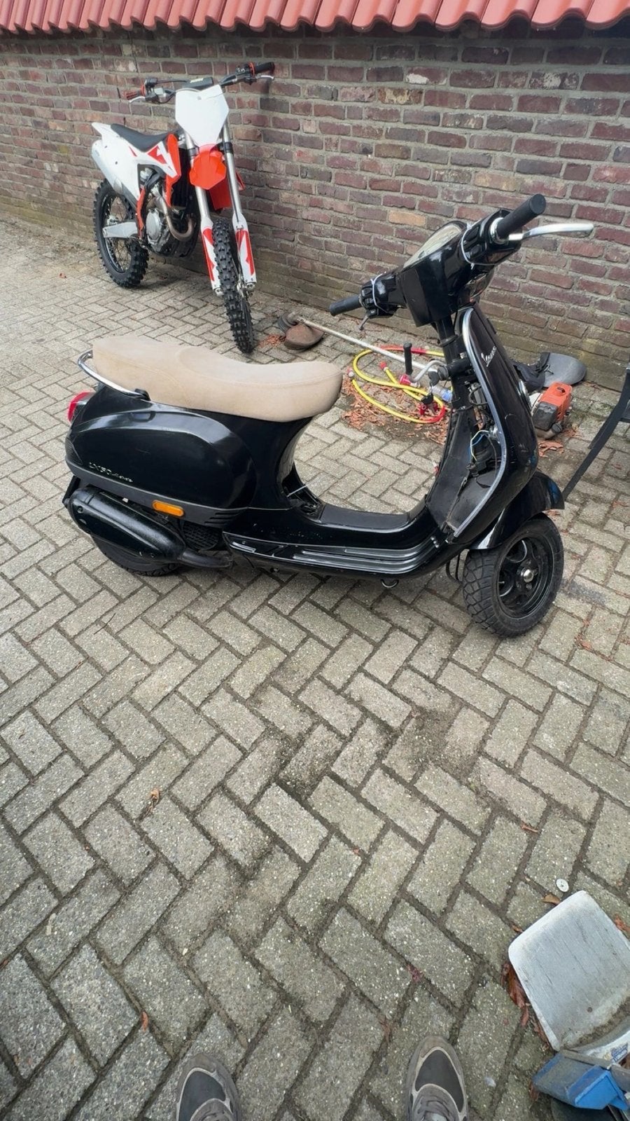 Vespa LX 125cc, Fietsen en Brommers, Scooters | Vespa, Gebruikt, Maximaal 45 km/u, Ophalen of Verzenden, Benzine