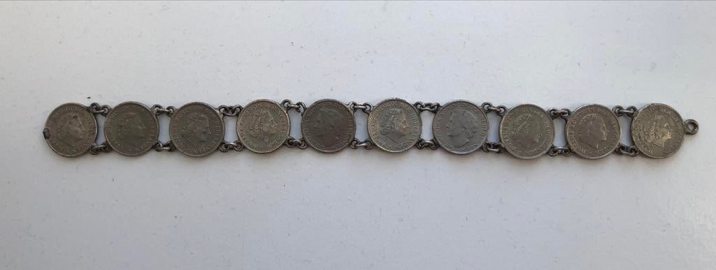 Vintage Nederlandse 10 cent muntarmband Wilhelmina, Ophalen of Verzenden, Gebruikt, Zilver, Overige materialen