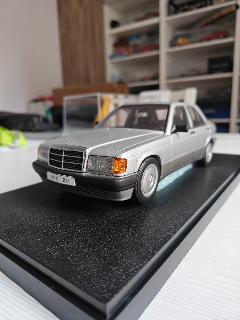 ≥ Autoart Mercedes 190 1:18 Modelauto's Kopen | Marktplaats