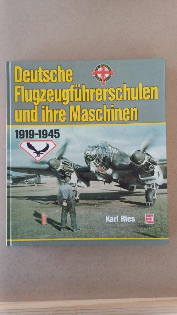 Deutsche Flugzeugführerschulen und ihre Maschinen, Ophalen of Verzenden, Tweede Wereldoorlog, Zo goed als nieuw, Luchtmacht