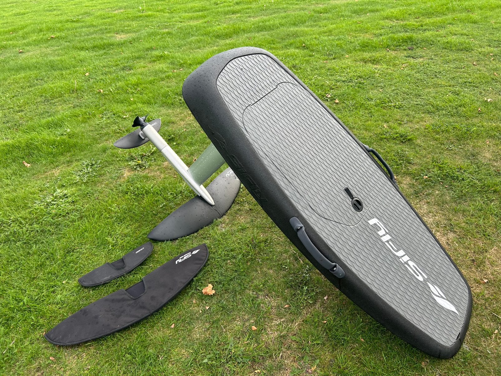 Sifly eFoil compleet + tassenset, foil, e-foil, eboard, Ophalen, Zo goed als nieuw, Wingsurf-wing