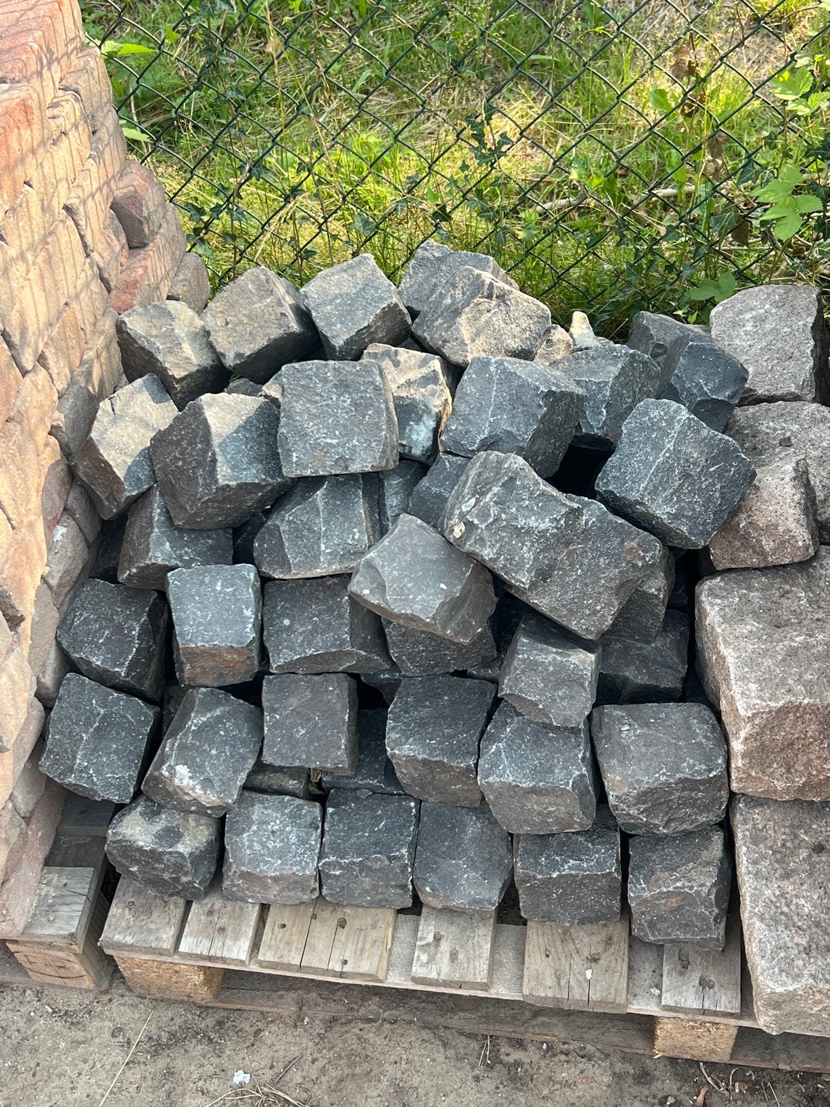 Kinderkopjes basalt 10x10x10, Tuin en Terras, Ophalen, Gebruikt, Natuursteen, Klinkers