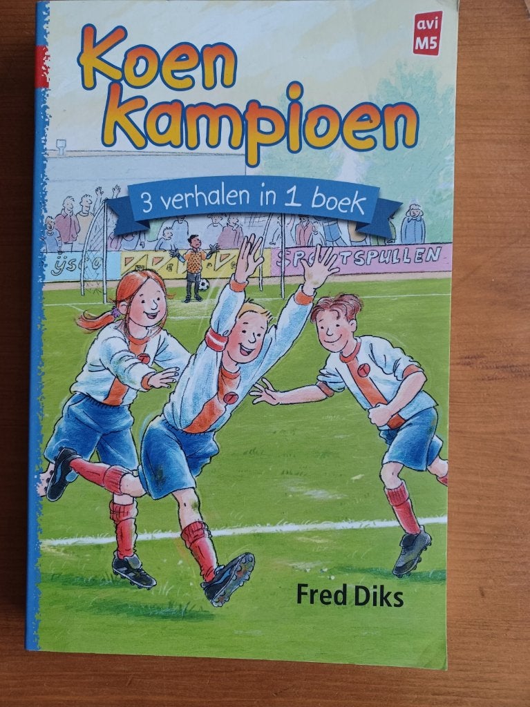 Koen Kampioen - 3 verhalen in 1 boek, Boeken, Kinderboeken | Jeugd | onder 10 jaar, Ophalen of Verzenden, Gelezen, Fred Diks, Fictie algemeen