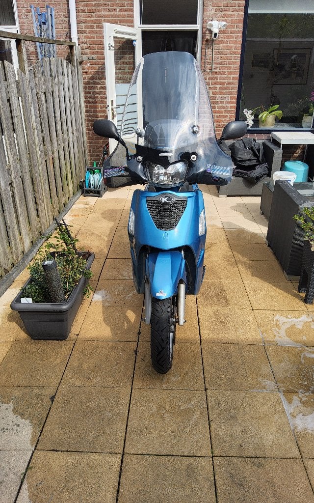 Foto 2 van Kymco people s