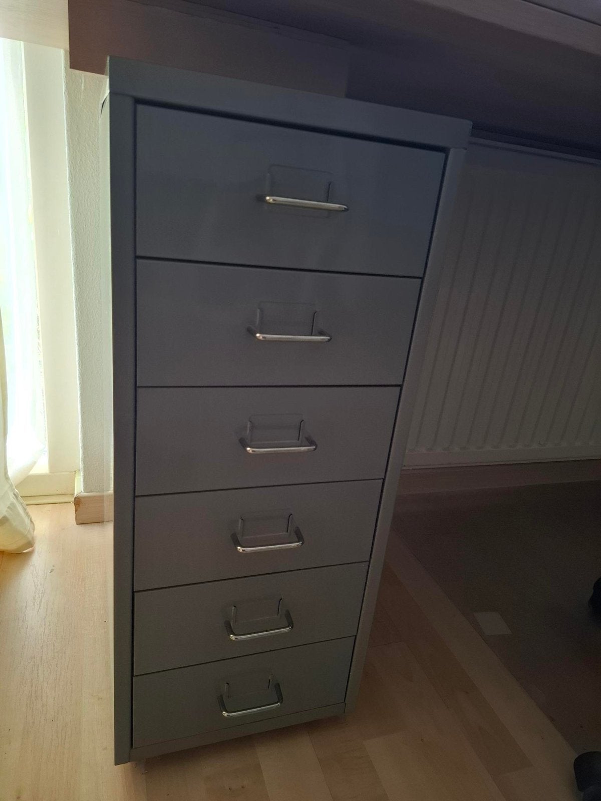 GRATIS: bureaublad met onderkastje, Ophalen, Gebruikt, 5 laden of meer, 50 tot 100 cm