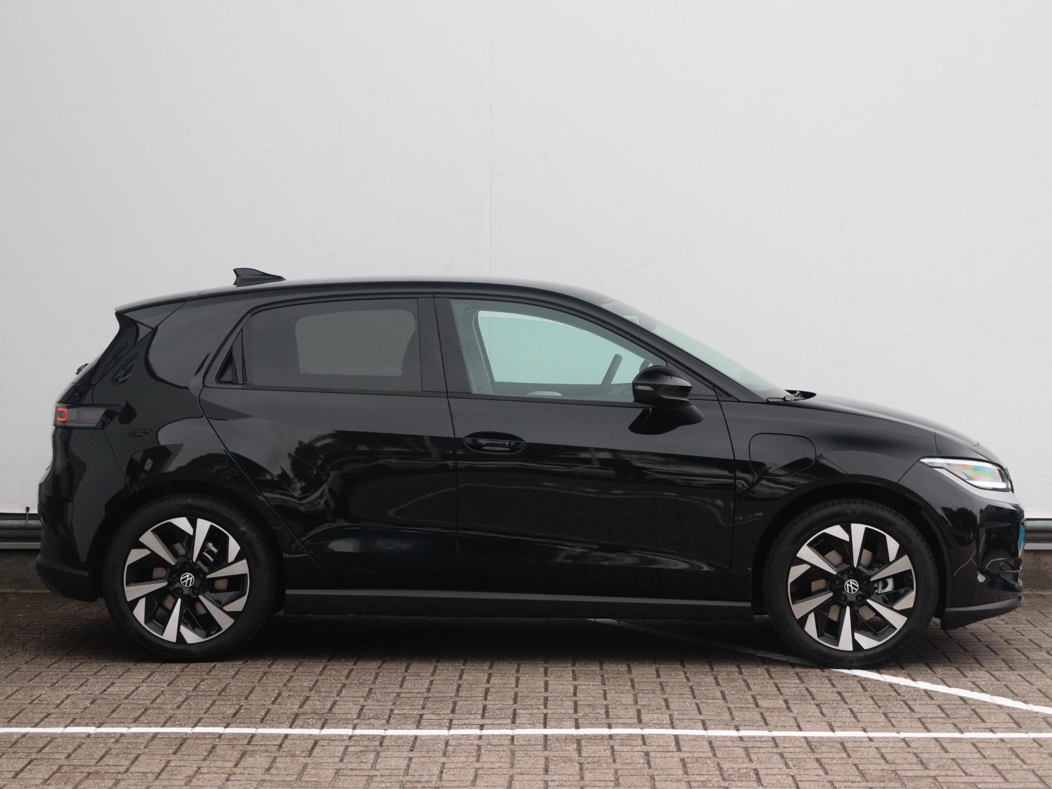 Volkswagen ID. Polo Life First Edition 52 kWh accu, 155 kW /, Auto's, Stof, 453 km, 211 pk, 330 min