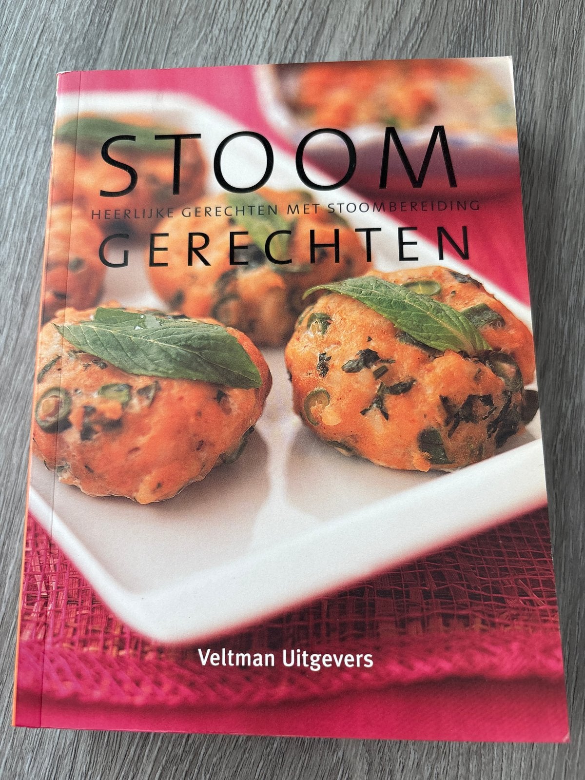 Stoom Gerechten: Heerlijke recepten met stoom, Boeken, Hoofdgerechten, Ophalen of Verzenden, Zo goed als nieuw, Gezond koken