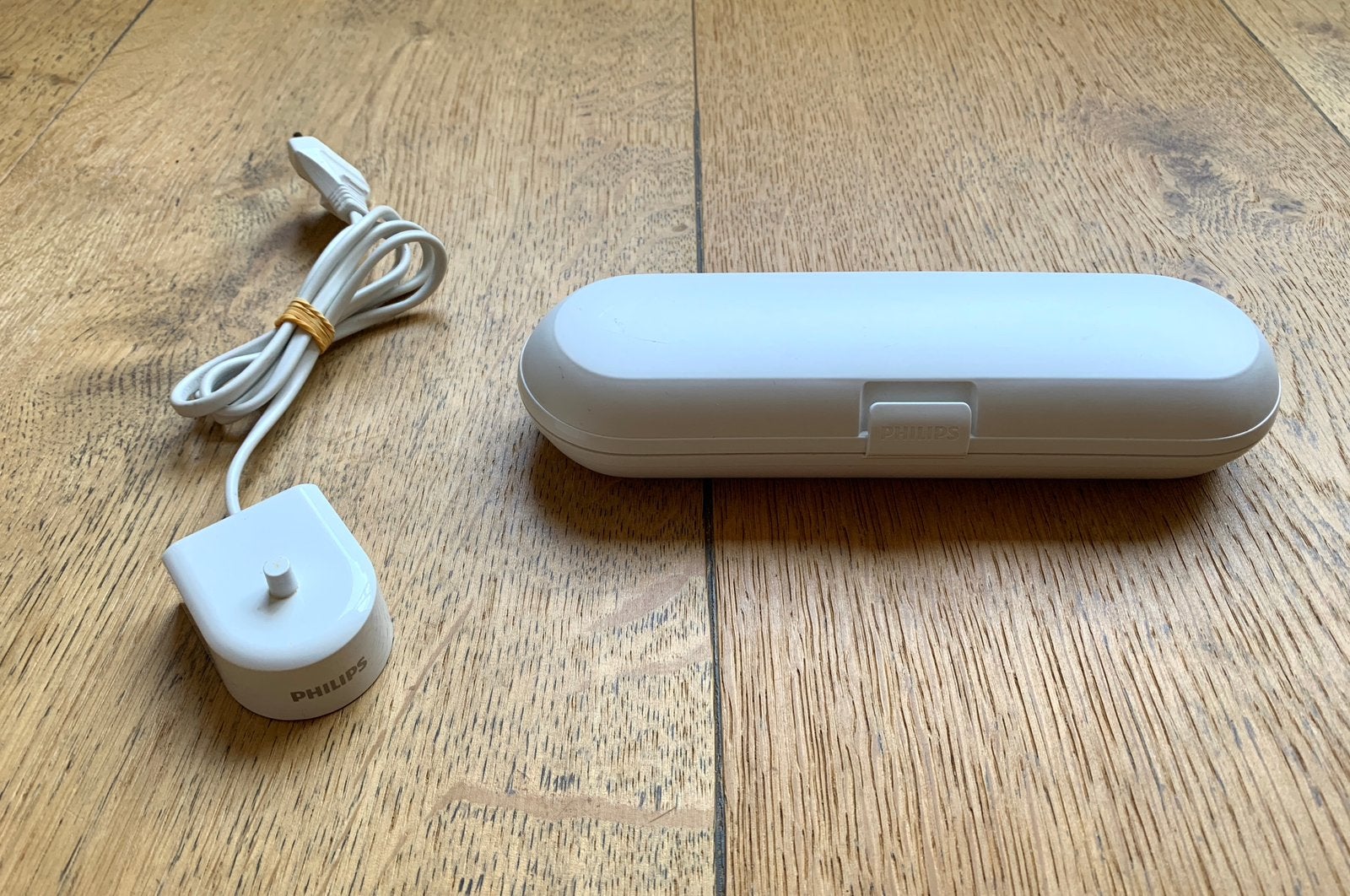 Philips adapter en reisdoos voor elektrische tandenborstel, Ophalen of Verzenden, Zo goed als nieuw