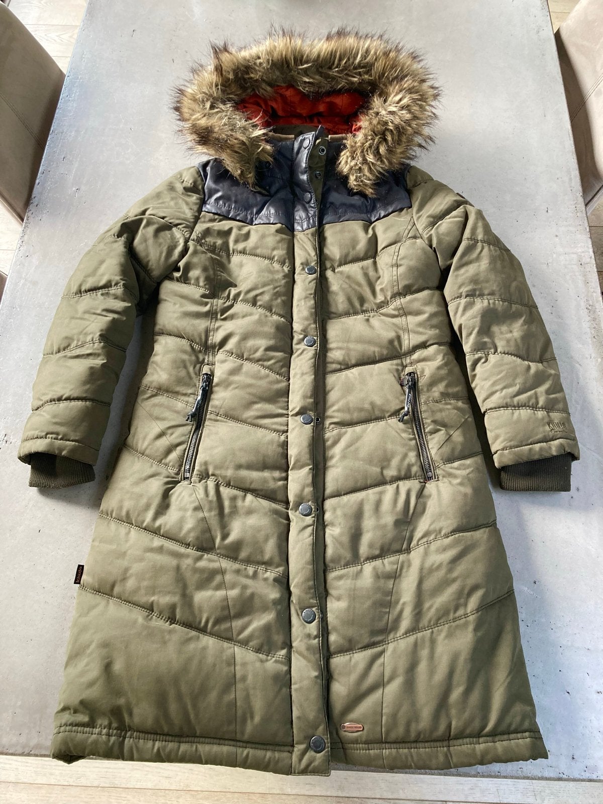 Khujo winterjas met capuchon en imitatiebont, Kleding | Dames, Ophalen of Verzenden, Gedragen, Maat 38/40 (M), Groen
