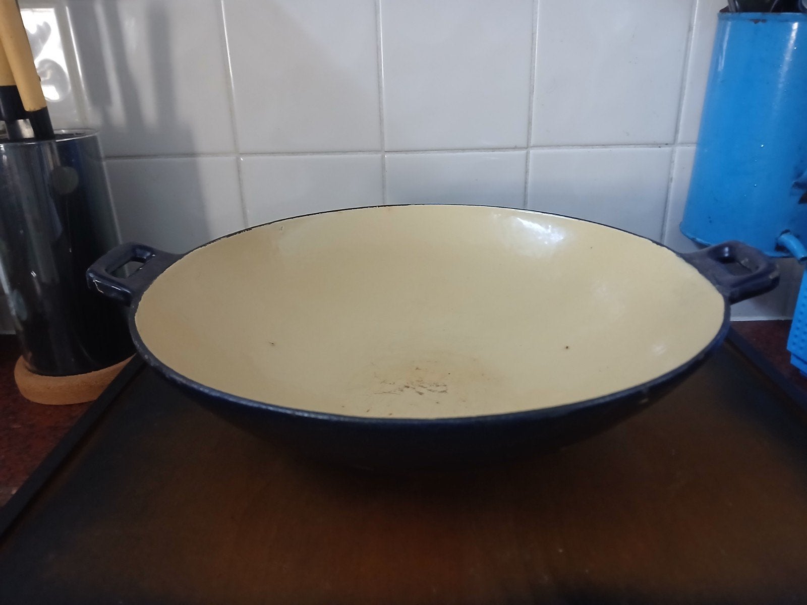 Gietijzeren Wokpan 35cm - Zwart Emaille, Gebruikt, Gietijzer, Met handvatten, Ophalen of Verzenden
