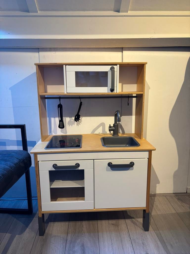 IKEA Speelkeuken met kraan en fornuis, Ophalen, Gebruikt, Hout, Speelkeuken