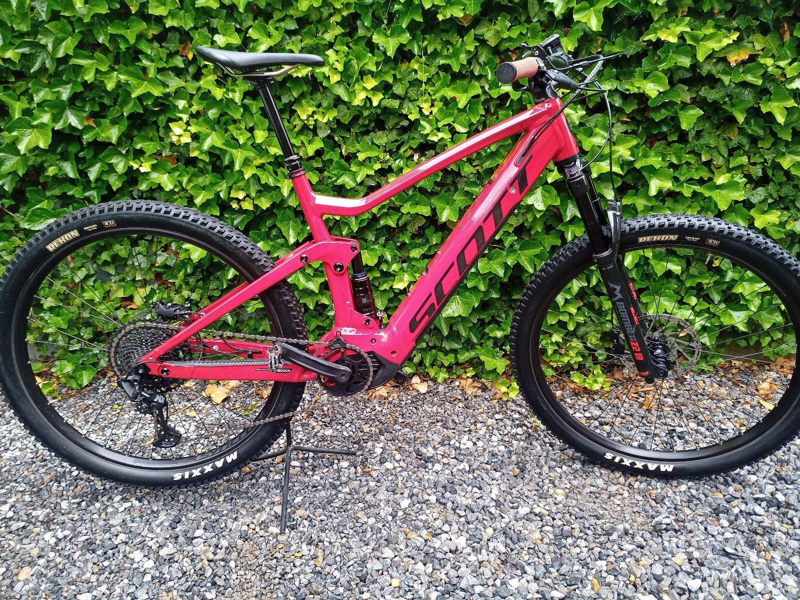 Scott Strike e-ride red maat L 
Met Splinternieuwe motor., Zo goed als nieuw, Schijfrem, Ophalen, Overige merken