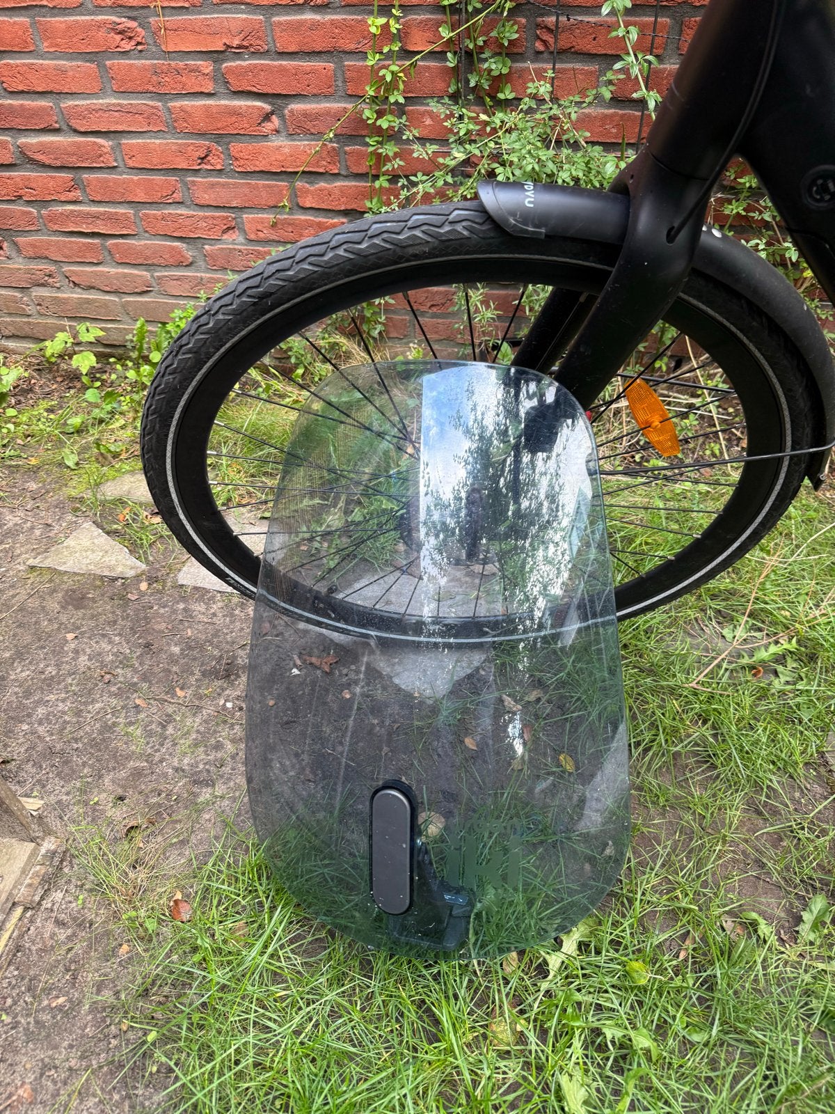 Urban Iki fietsstoeltje voor met windscherm, Ophalen, Voetsteuntjes, Zo goed als nieuw, Voorzitje