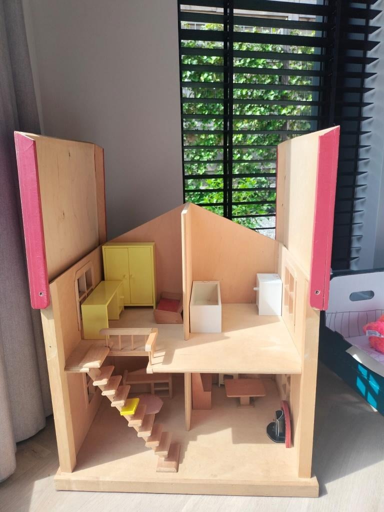 Mooi handgemaakt Poppenhuis. Ca 45 x 50 x 30 cm, Kinderen en Baby's, Speelgoed | Poppenhuizen, Ophalen, Gebruikt, Poppenhuis
