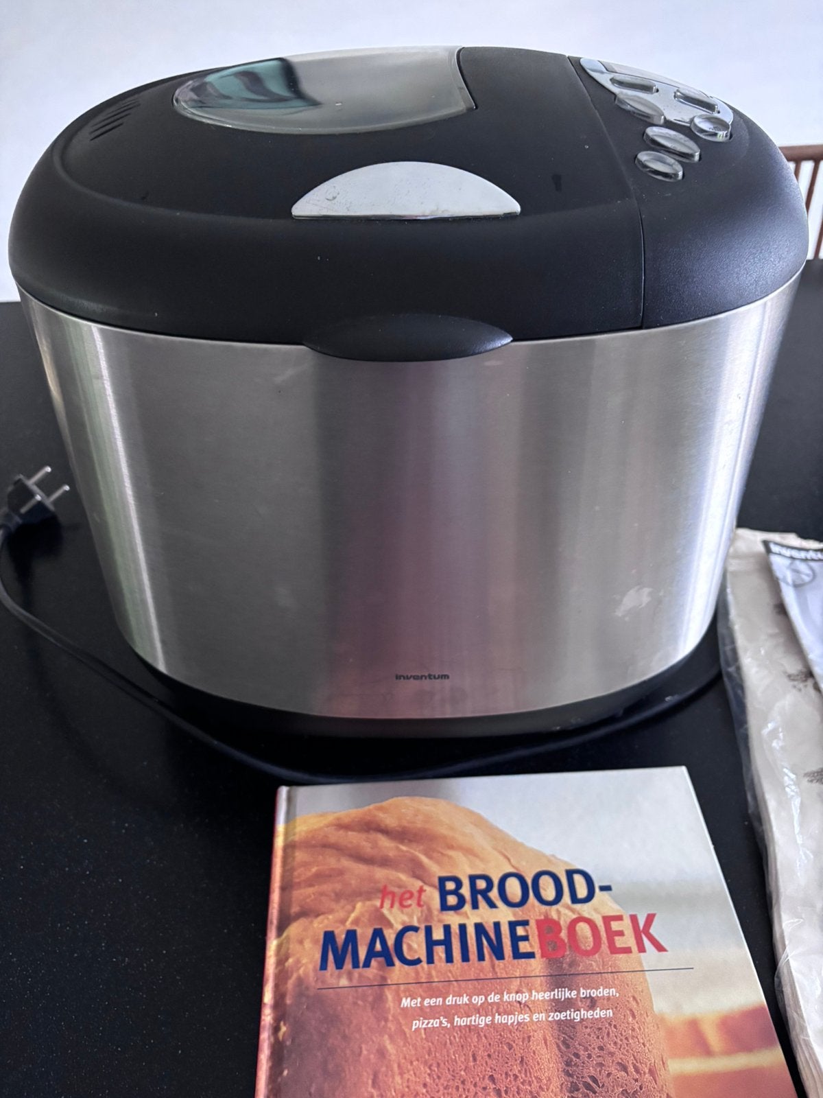 Broodbakmachine van Inventum, Ophalen, Zo goed als nieuw