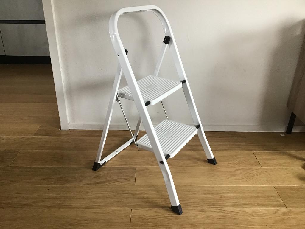 Huishoudtrap keukentrap, Ophalen, Trap, Zo goed als nieuw, Opvouwbaar of Inschuifbaar