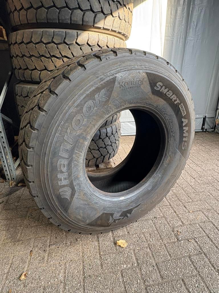 Diverse 445/65R22.5 banden Michelin GoodYear Hankook, Ophalen