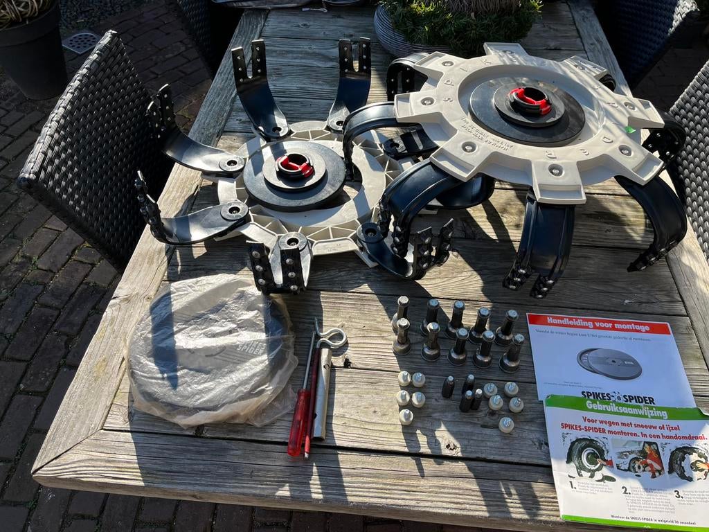Spikes spider, Ophalen of Verzenden, Zo goed als nieuw
