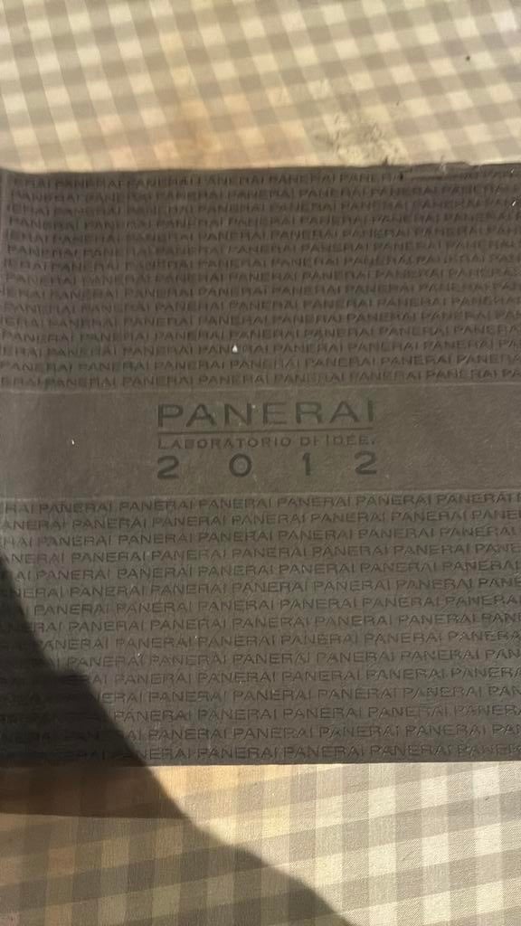 Boekje over Panerai horloges uit 2012, Boeken, Ophalen of Verzenden, Zo goed als nieuw, Europa