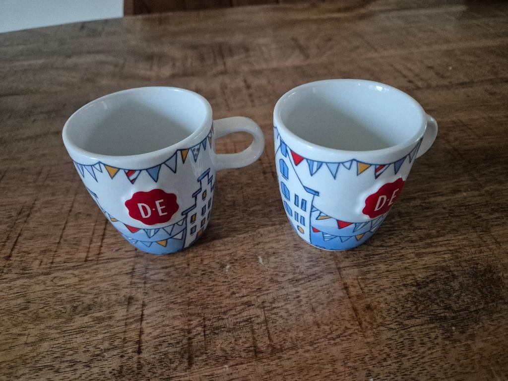 Douwe Egberts kopjes huizen 2 stuks, Keramiek, Nieuw, Ophalen of Verzenden, Overige stijlen