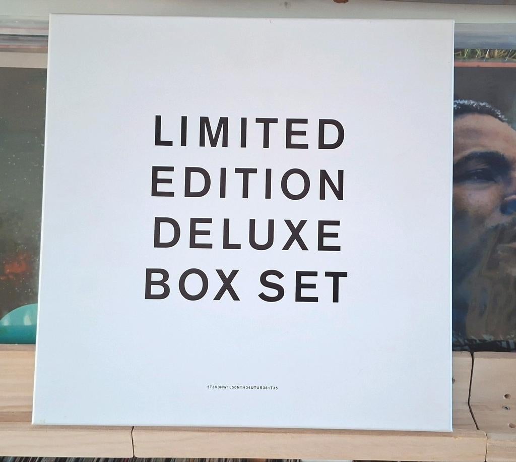 STEVEN WILSON THE FUTURE BITES DELUXE BOX SET PORCUPINE TREE, Cd's en Dvd's, Cd's | Rock, Ophalen of Verzenden, Zo goed als nieuw