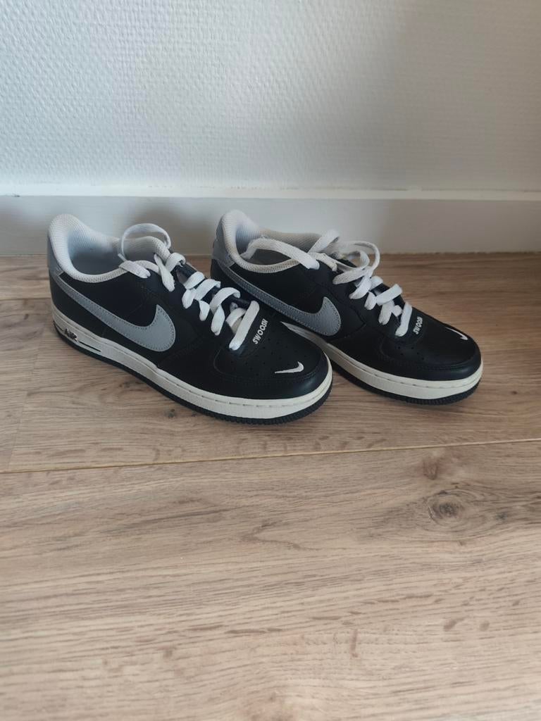 Nike Air Force 1 - Zwart/Grijs - Maat 36,5, Zwart, Nike, Ophalen of Verzenden, Sneakers of Gympen