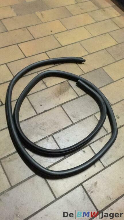 Deurrubber linksachter rechtsachter BMW X1 E84 51722993436, Gebruikt, Ophalen of Verzenden, BMW, BMW