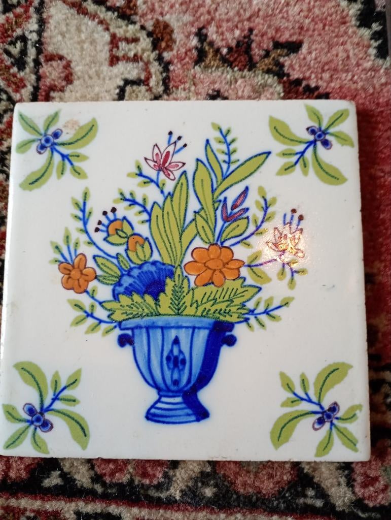 Vintage Tegel met Bloemmotief, Ophalen of Verzenden