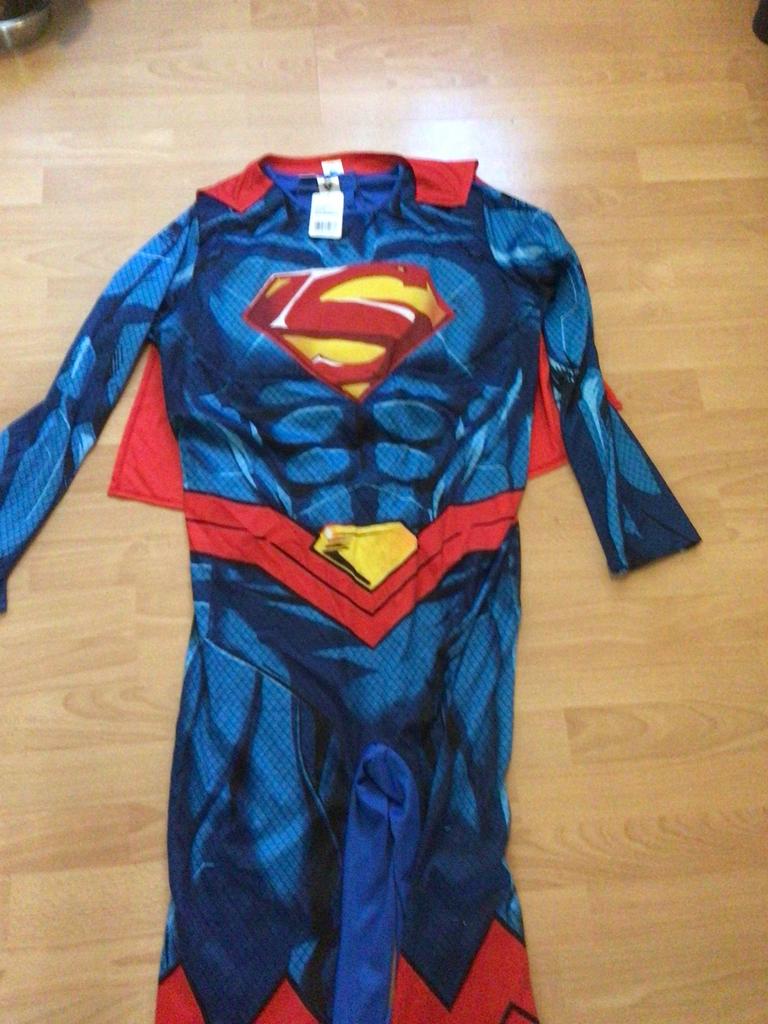Superman nieuw pak voor heren, Kinderen en Baby's, Carnavalskleding en Verkleedspullen, Ophalen of Verzenden, Zo goed als nieuw