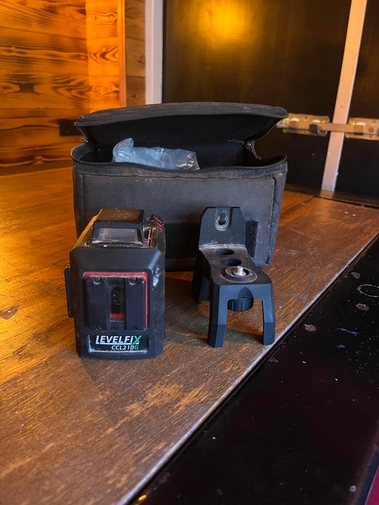 Levelfix kruislijn laser ccl210g, Doe-het-zelf en Verbouw, Ophalen, Zo goed als nieuw