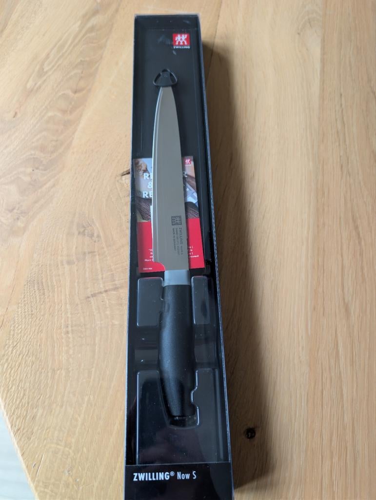 Zwilling Now S Koksmes Vleesmes 18cm Nieuw!, Huis en Inrichting, Keuken | Bestek, Nieuw, Los bestek, Rvs of Chroom, Vaatwasserbestendig
